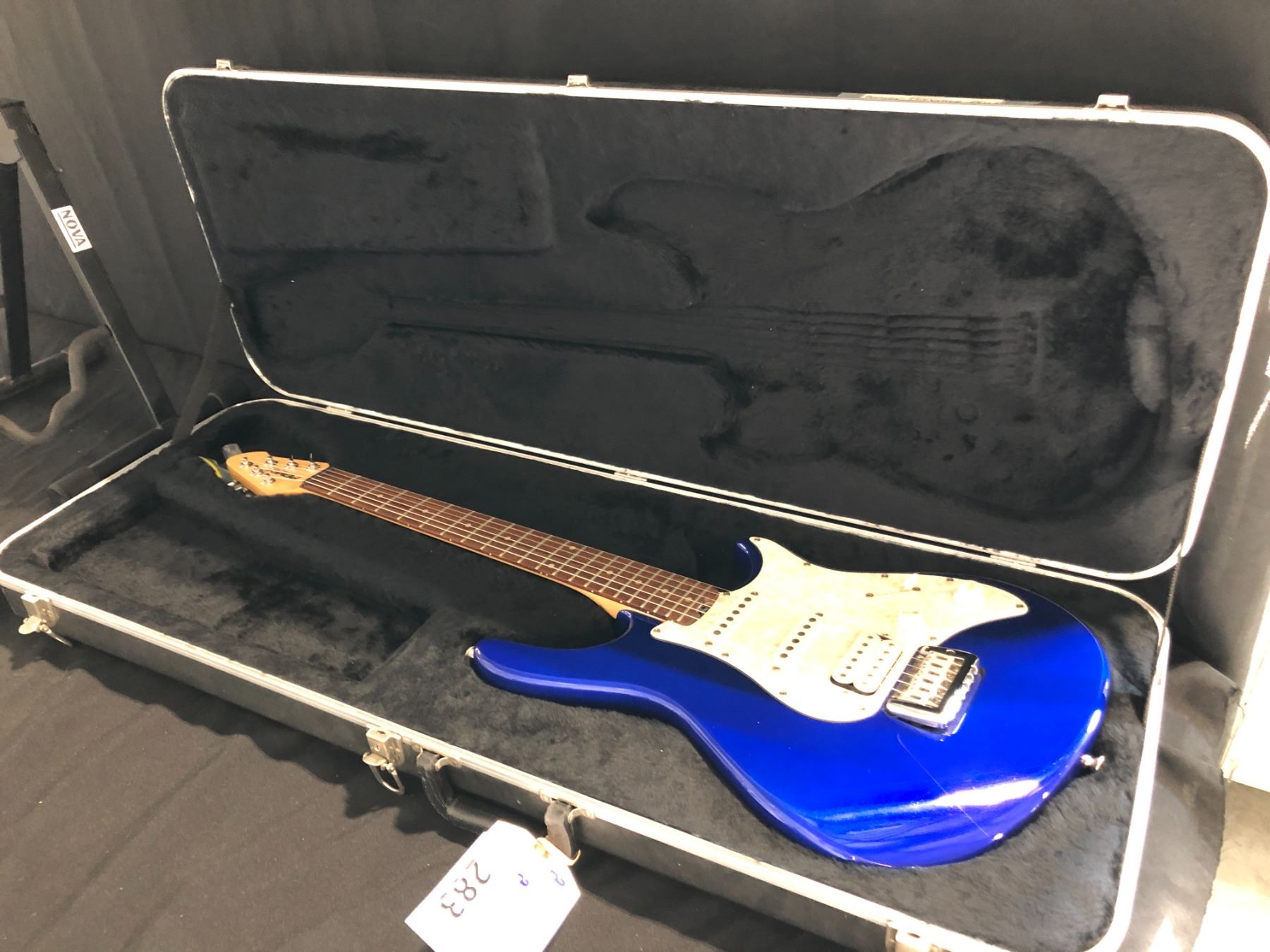 1990S PEAVEY PREDATOR PLUS HSS ELECTRIC GUITAR, IN EXCELLENT PLAYING ...