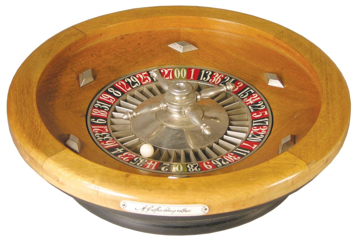 Table. Tap Roulette Small Table Top Roulette Wheel