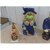 Image 2 : 2 Halloween Cookie Jars, Ginger Bread Cookie Jar, Ginger Bread Soap Dispenser