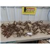 Image 1 : 12 Misc. Traps + Assorted Trap Parts, 12 Victor 1 1/2 Single Spring Traps