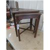 Image 2 : Set of 2 Nesting Stands - Biggest 12" x 18" x 21"