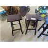 Image 2 : 4 Wooden Bar Stools 11" x 15" x 26"