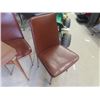 Image 3 : Table 29" x 36" x 48" & 3 Chairs