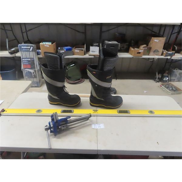Stanley Fat Max 72" Level, Record 52 Carpenters Vice, Baffin Derrick StD Boots Sz 11