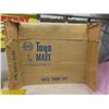 Image 8 : Marx Tin Barn Set with Original Box - Lots of Parts, Animals + Crop Pieces