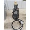 Image 2 : 2 Submersible Pumps - 1/4 HP & Fan with 12" Blade