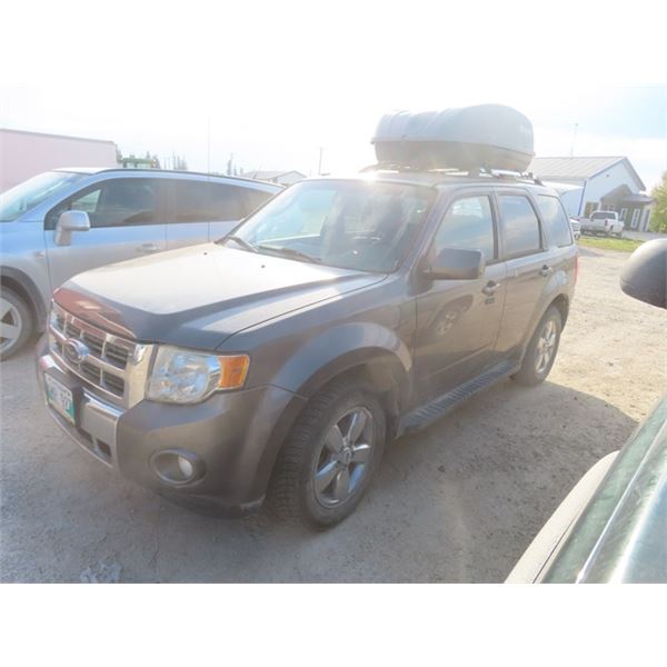 2009 Ford Escape Limited 4wd - with Rooftop Carrier 279441 Kms - Includes Extra Tires- Has TOD