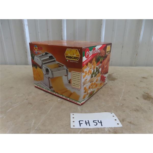 New in Box - Atlas Model 150 Pasta Maker