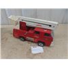 Image 5 : 2 Tonka Trucks; Aerial Truck & Dump Truck