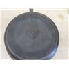 Image 2 : Lodge Cast Frying Pan, Heat Lamp, 3 Pc Tins, Electric Corkscrew, Hand Sifter
