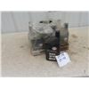 Image 1 : 12 Esso Extra 10W30 Engine Oil - 12 Litres