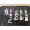 Image 3 : 12 Esso Extra 10W30 Engine Oil - 12 Litres
