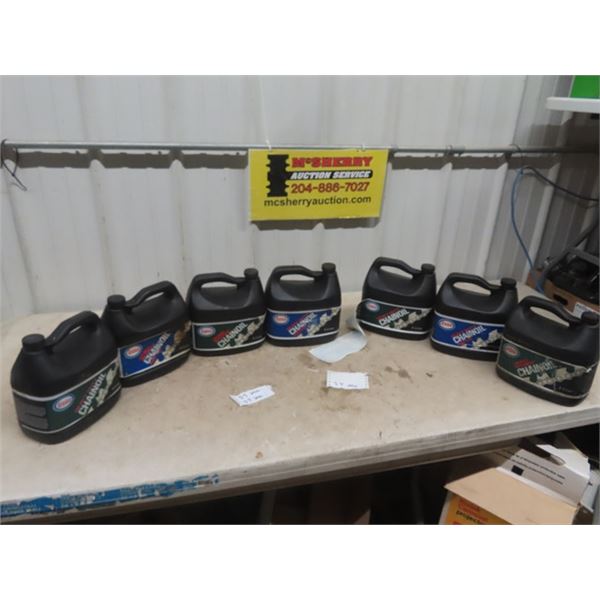 7 Esso Chain Oil Arctic + HD - 28 Litres Total