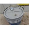 Image 2 : Esso Auto Trans Fluid - Sealed 5 Gal