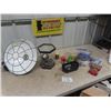 Image 1 : Shop Light, Small Aquarium with Supplies