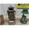 Image 4 : 3 Coleman Lanterns - Modern + Vintage