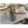 Image 4 : Vintage Pie + Cake Making Items ; Pyrex + Blue Ribbon