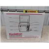 Image 3 : Koolatron Portable 12 V Cooler/Warmer Model P34D - New in Box
