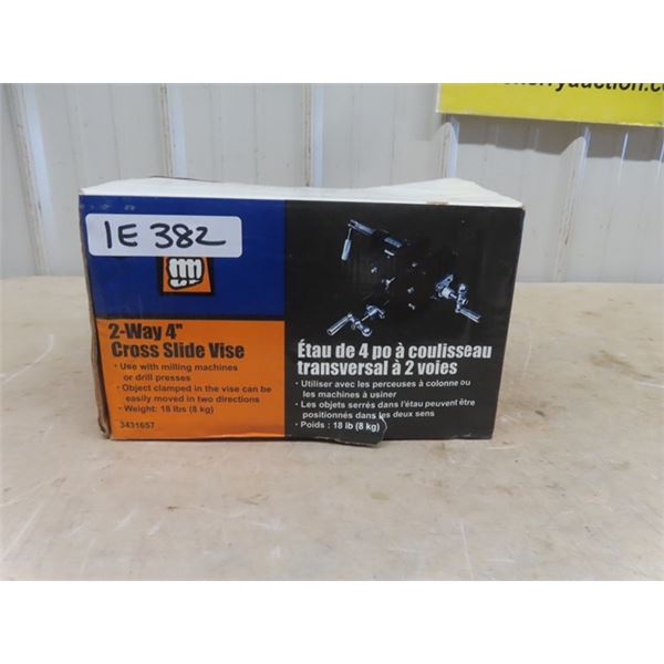 Powerfist 2 way 4" Cross Slide Vice - Looks Used - with box