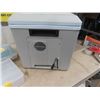 Image 4 : Koolatron Cooler & 7 Plastic Fish Bait Organizers