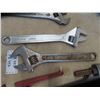 Image 3 : 3 Crescent Wrenches, 3 Pipe Wrenches, Tube Bender