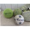 Image 2 : Bag of 17 Various Soccer Balls