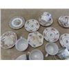 Image 2 : 24 pc of China - most Royal Albert