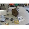Image 4 : Elna Lotus 22 Sewing Machine, 2 Camera Flash, Film Splicer, Rusty Scale