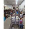 Image 1 : 7' Anchorbilt Artists Easel