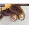 Image 2 : Beaded Mukluks with Beaver Trim Sz 6-7, Beaded Mitts with Coyote Trim