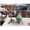 Image 1 : Vintage Fern Stand & Light Up World Globe