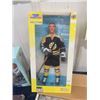 Image 2 : Bobby Orr Figurine in Box 1998, Starting Line Up, Box of Donruss 1997 Hockey Cards, Wayne Gretzky VH