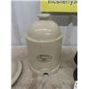 Image 3 : Medalta Crockery Chicken Waterer,- NO Bottom Dish, 2 Gal Crock, Lid, Barn Lantern