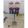 Image 1 : Double Beaver 25 cent Gum Ball Machine Floor Model with Key