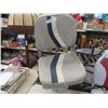 Image 2 : 4 Boat Seats - 2 on Swivel Stands