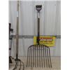Image 2 : Vintage Coal Fork, Old Scuffler, Corn Planter