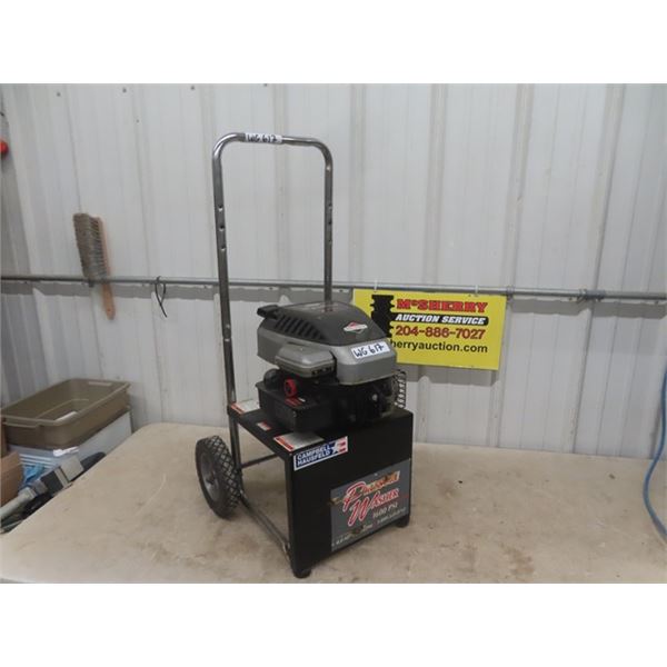 Briggs + Stratton 4HP Vertical Shaft Motor with Cart - Working