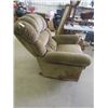 Image 2 : Lazy Boy Recliner