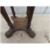 Image 2 : Wooden Plant Stand 32" Tall 15" Wide