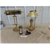 Image 1 : 2 Brass Lamps, Hour Glass, Stapler