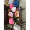 Image 1 : 7 Vintage Ladies Hats & 1 Purse