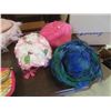 Image 2 : 7 Vintage Ladies Hats & 1 Purse