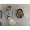 Image 2 : 10 Small Padlocks - some with Keys