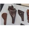 Image 2 : 8 Leather Gun Holsters & Leather Gun Bag