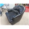 Image 2 : Black Leather Look Chair