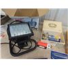 Image 2 : Microscope, Portable Lamp, Oilers, Light Bulbs