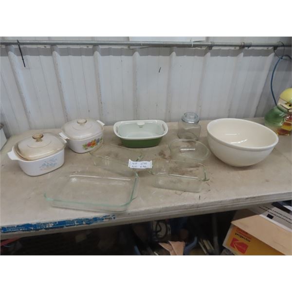 Casserole Dishes, Mixing Bowls, Pyrex