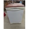 Image 1 : Maytag Portable Dishwasher - New Condition