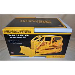 IH TD-25 Crawler w/ Sweep ROPS & Winch 1/25th Scale by 1st Gear
