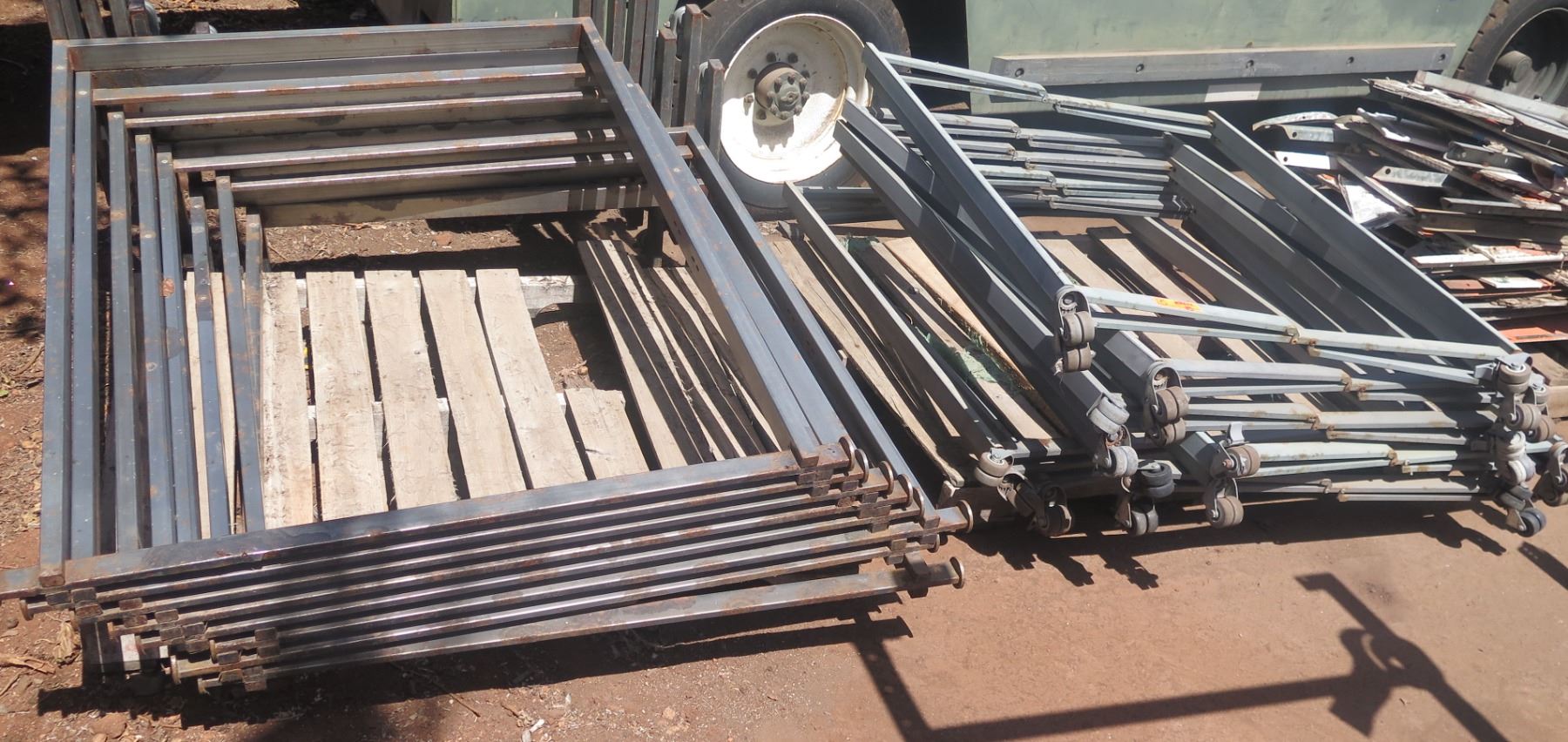 Approx Rack Qty Approx. 18 Rolling Metal Racks - 2 Types 50